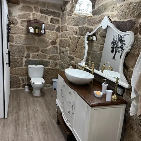 A Xanela, Casa Dos Mestres