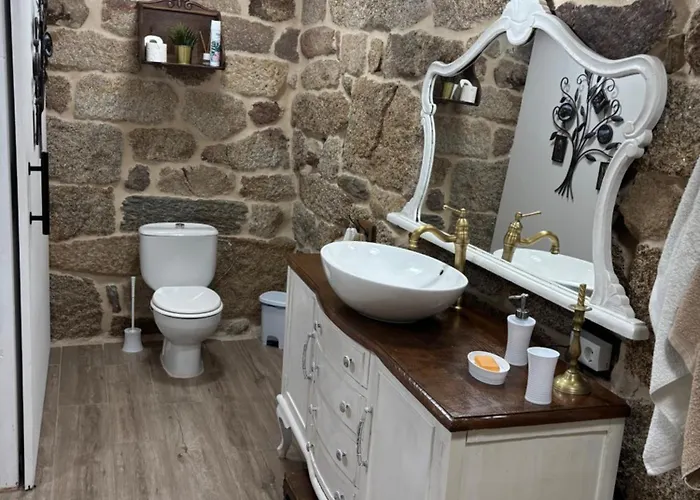 A Xanela, Casa Dos Mestres